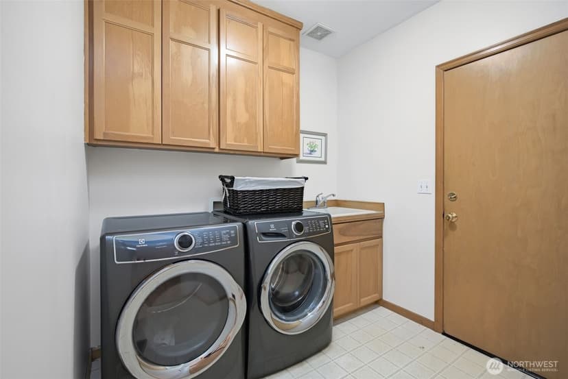 Property photo for 26998 SE 22nd Way, Sammamish photo 22