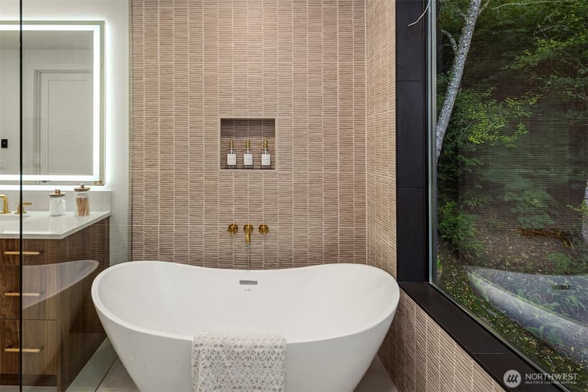 Property photo for 7126 Picnic Place, Edmonds photo 20