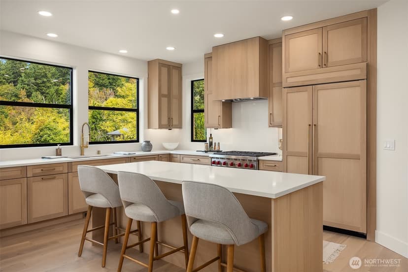 Property photo for 7126 Picnic Place, Edmonds photo 9