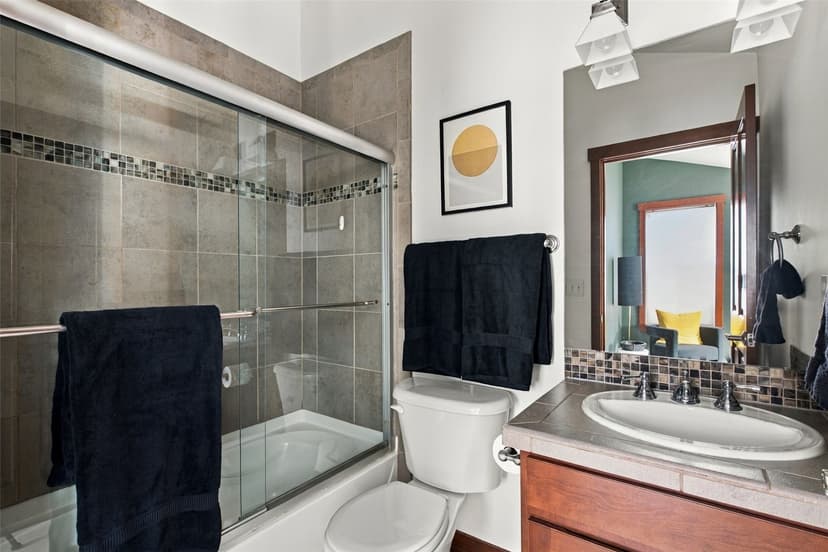 Property photo for 1420 18th Avenue #C, Seattle photo 31