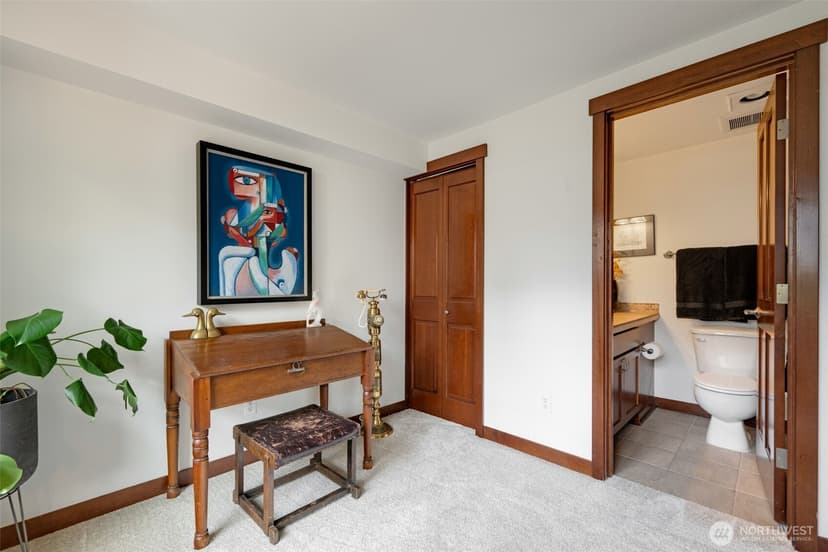 Property photo for 1420 18th Avenue #C, Seattle photo 34
