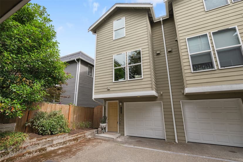 Property photo for 1420 18th Avenue #C, Seattle photo 9
