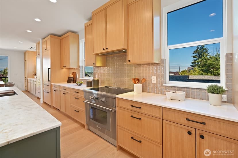 Property photo for 3111 W Mansell Street, Seattle photo 12