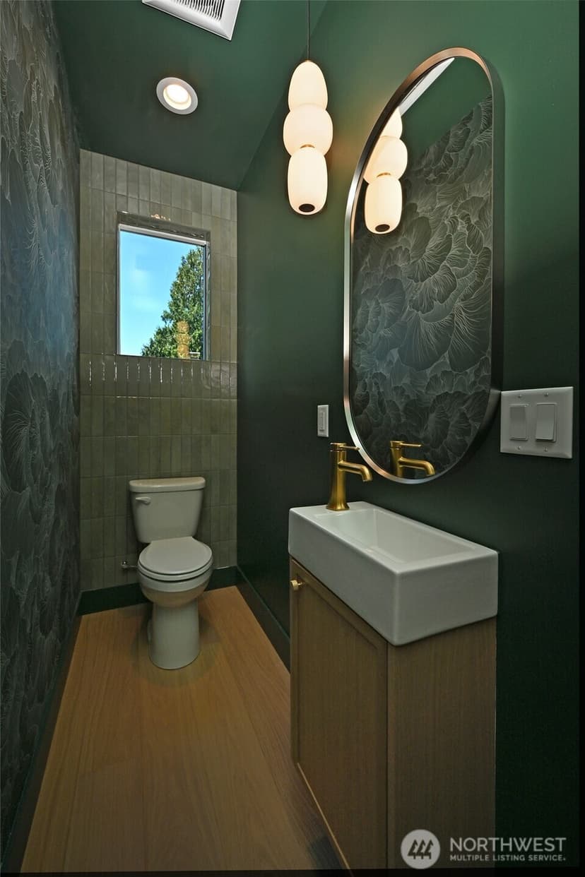 Property photo for 3111 W Mansell Street, Seattle photo 13