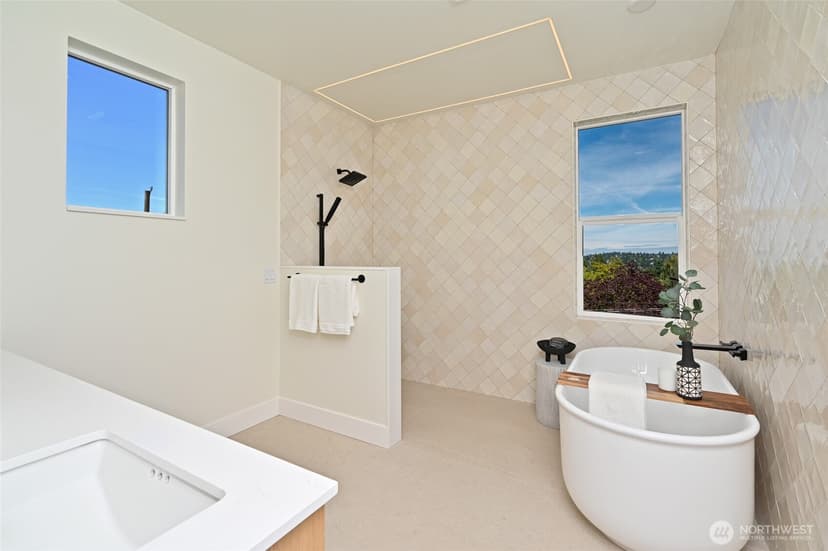 Property photo for 3111 W Mansell Street, Seattle photo 17