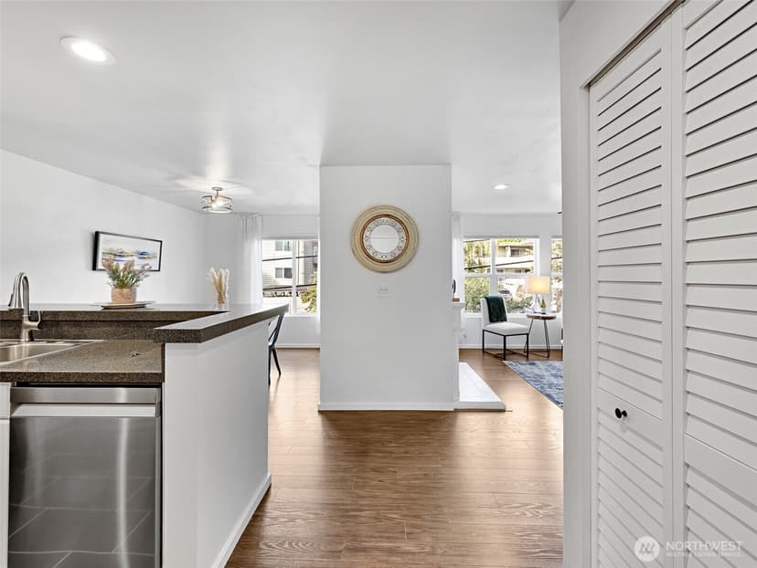 Property photo for 500 Aloha Street #305, Seattle photo 12