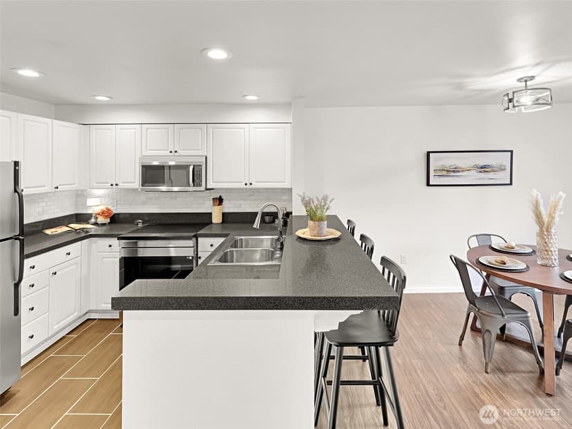 Property photo for 500 Aloha Street #305, Seattle photo 5
