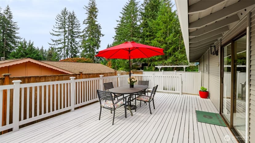 Property photo for 14404 167th Place SE, Renton photo 34