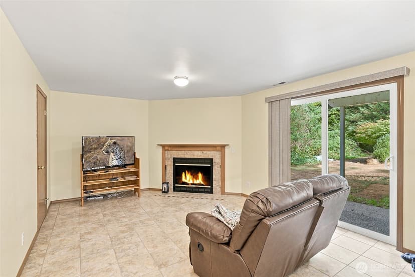 Property photo for 18232 126th Street SE, Snohomish photo 12