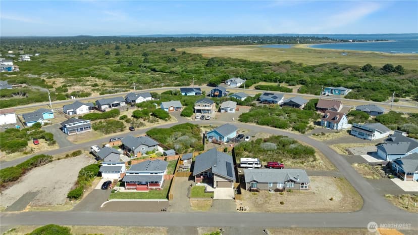 Property photo for 1252 Storm King Avenue SW, Ocean Shores photo 37