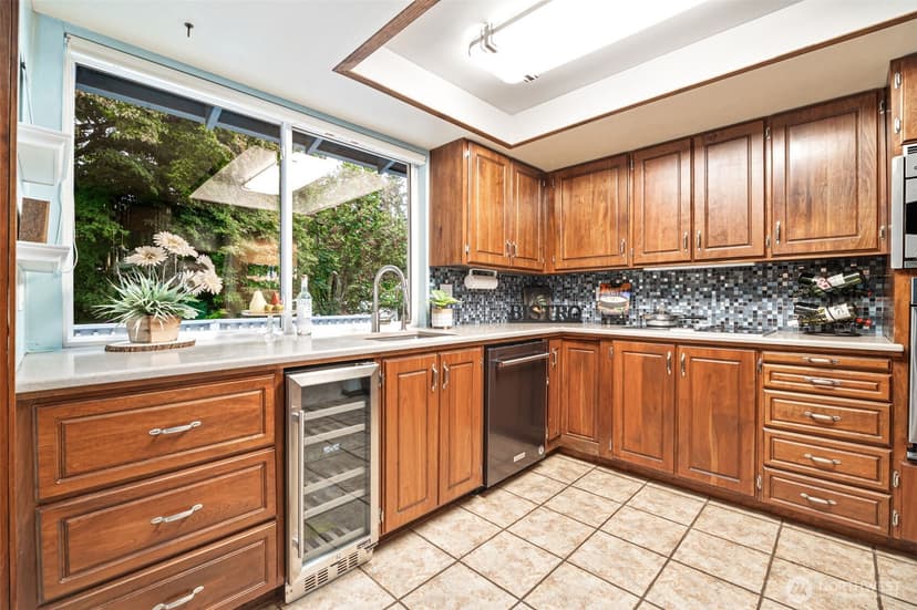 Property photo for 9032 NE 132nd Place, Kirkland photo 10