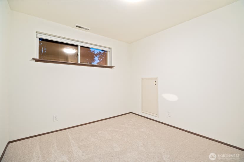 Property photo for 9032 NE 132nd Place, Kirkland photo 28