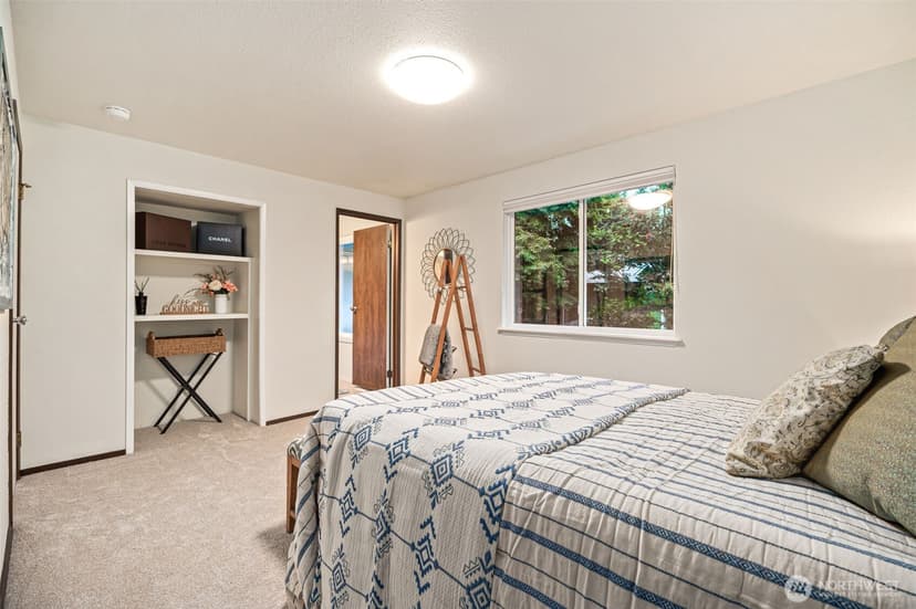 Property photo for 9032 NE 132nd Place, Kirkland photo 15