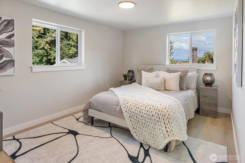Property photo for 10036 1st Avenue S, Seattle photo 16