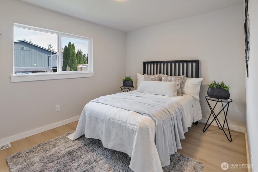 Property photo for 10036 1st Avenue S, Seattle photo 18