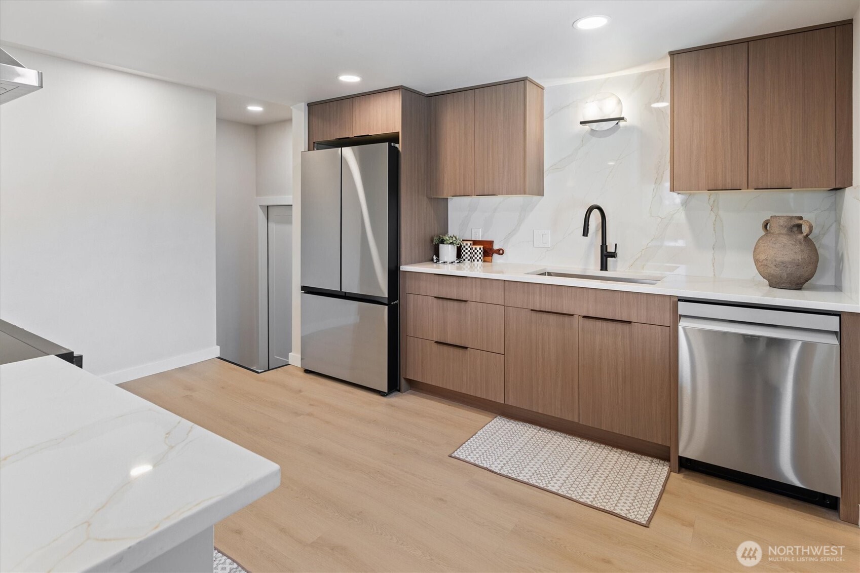 Property photo for 10036 1st Avenue S, Seattle photo 10
