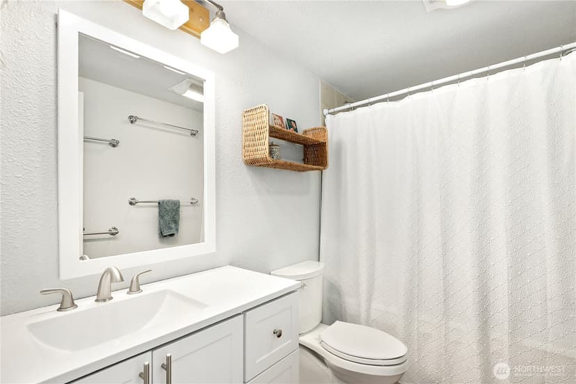 Property photo for 22993 Marine View Drive S #D306, Des Moines photo 19