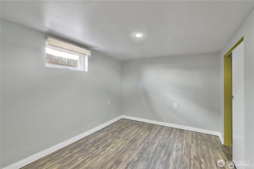 Property photo for 328 NE 52nd Street, Seattle photo 29