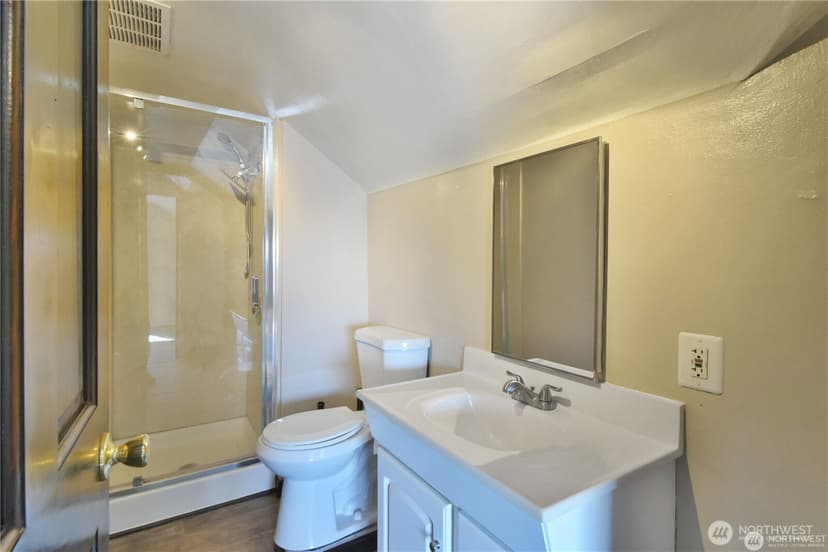 Property photo for 328 NE 52nd Street, Seattle photo 22