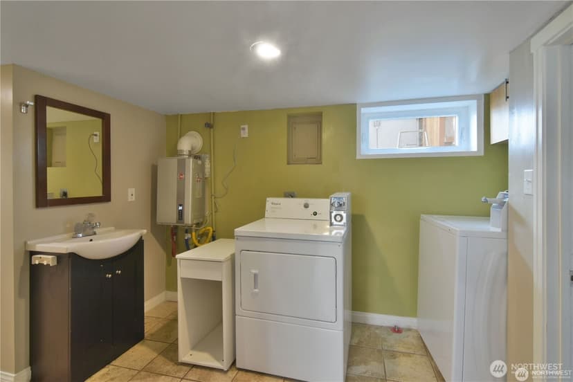 Property photo for 328 NE 52nd Street, Seattle photo 26