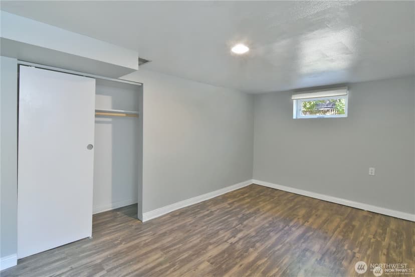 Property photo for 328 NE 52nd Street, Seattle photo 27
