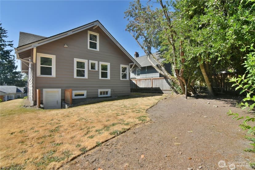 Property photo for 328 NE 52nd Street, Seattle photo 30