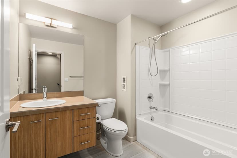 Property photo for 4286 213th Place SE #1, Issaquah photo 11