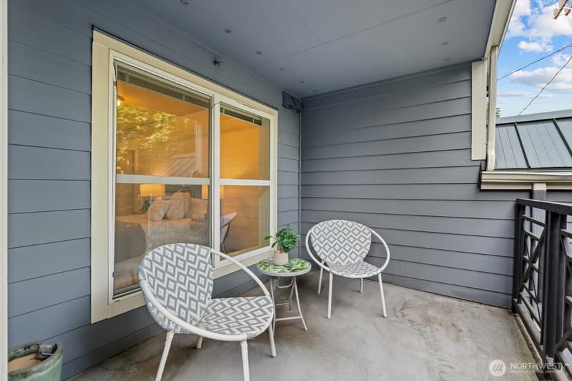 Property photo for 9057 Greenwood Avenue N #306, Seattle photo 17