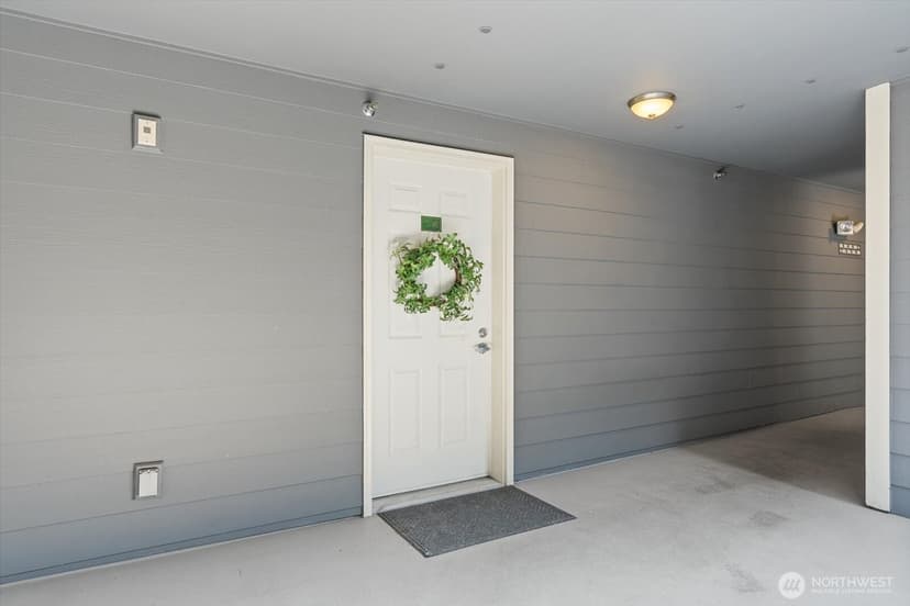 Property photo for 9057 Greenwood Avenue N #306, Seattle photo 22