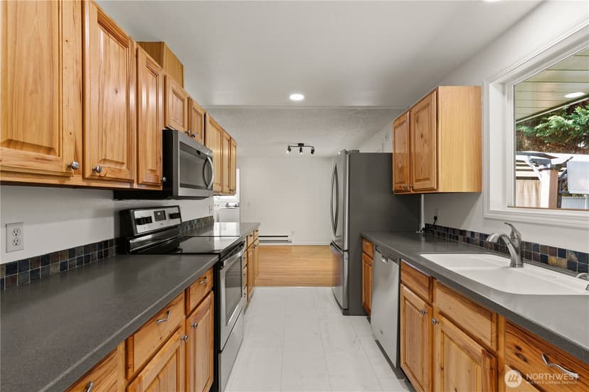 Property photo for 2217 122nd Place SE, Everett photo 11