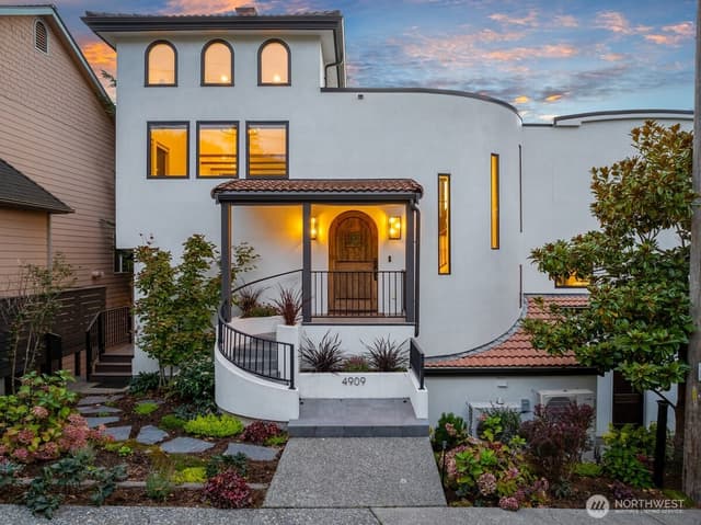 Property photo for 4909 SW Othello Street, Seattle