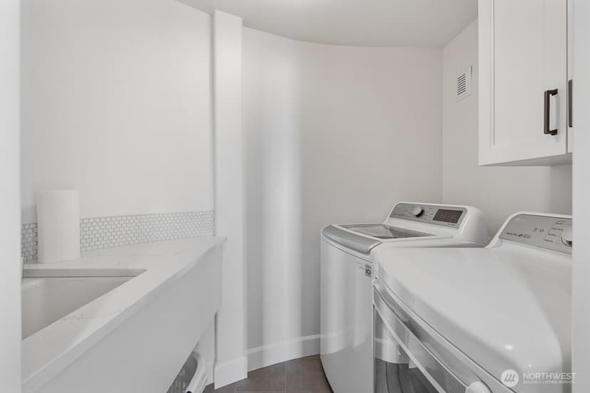 Property photo for 4909 SW Othello Street, Seattle photo 27