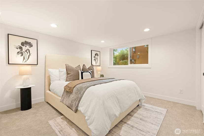 Property photo for 1128 N 77th Street, Seattle photo 24