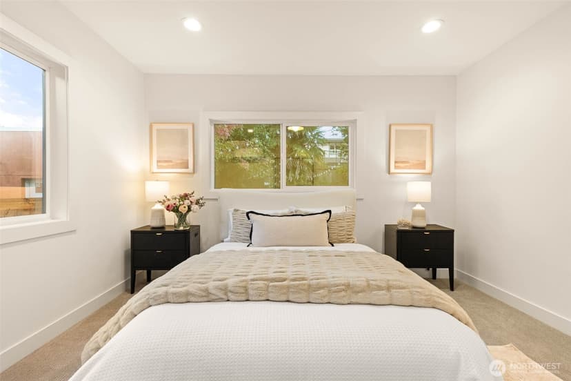 Property photo for 1128 N 77th Street, Seattle photo 17