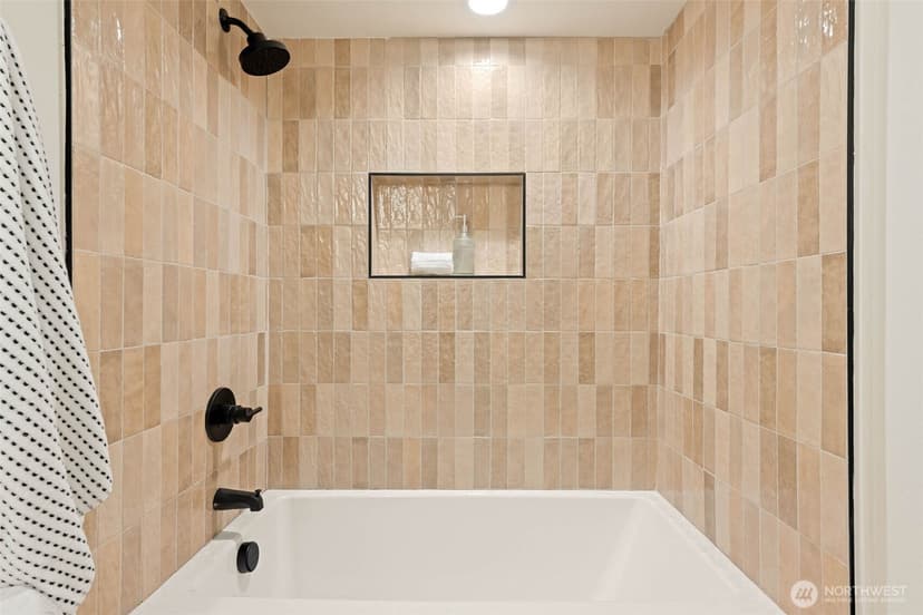 Property photo for 1128 N 77th Street, Seattle photo 30