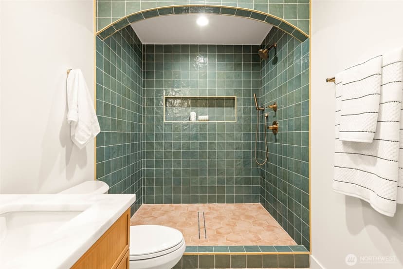Property photo for 1128 N 77th Street, Seattle photo 20