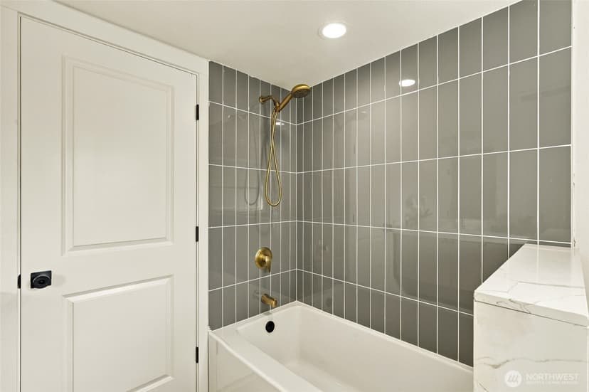 Property photo for 506 L Street SE, Auburn photo 21