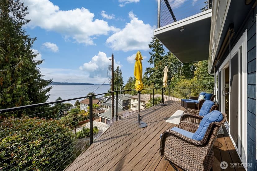 Property photo for 2704 SW 152nd Place, Burien photo 11