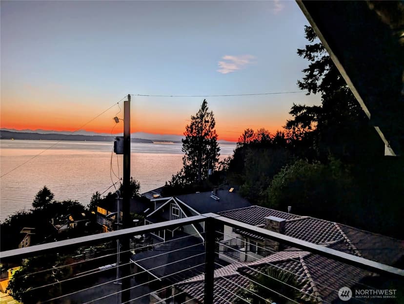 Property photo for 2704 SW 152nd Place, Burien photo 16