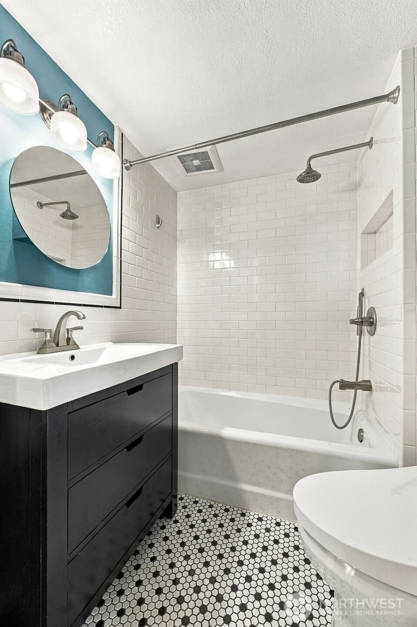 Property photo for 2704 SW 152nd Place, Burien photo 23