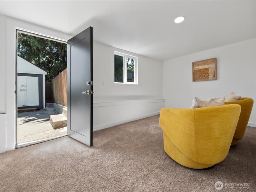 Property photo for 3117 E Yesler Way, Seattle photo 20