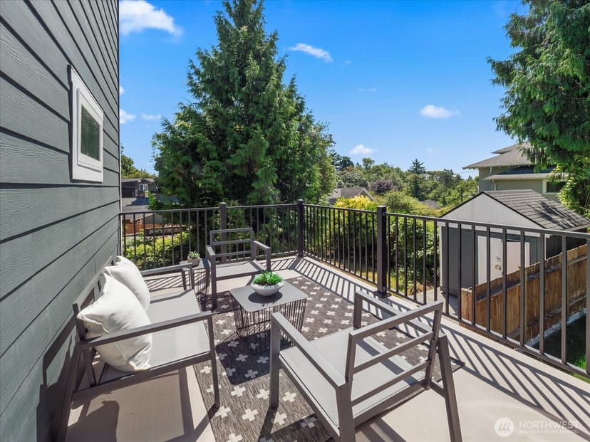Property photo for 3117 E Yesler Way, Seattle photo 21