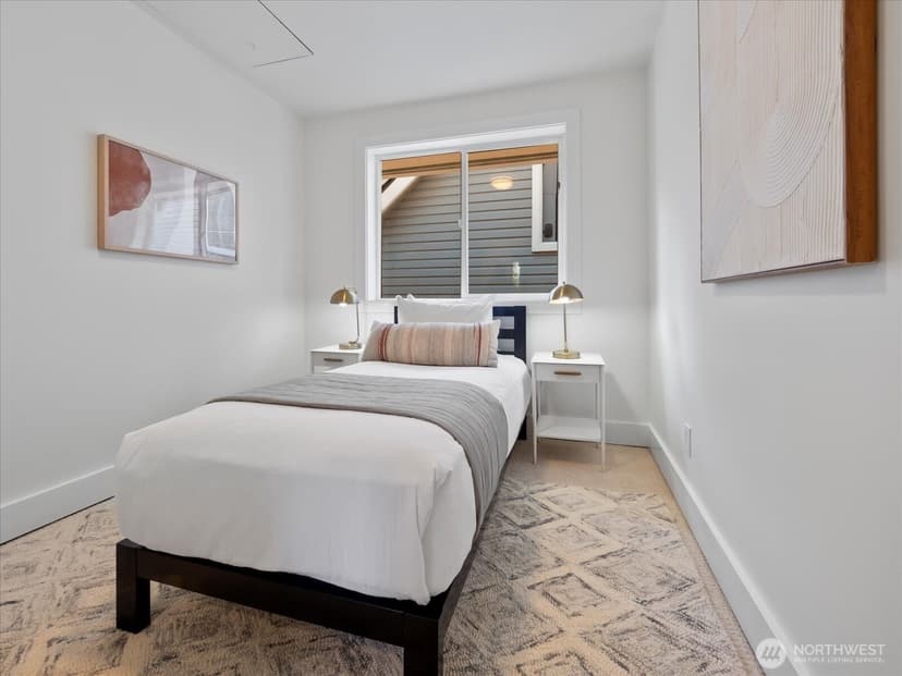Property photo for 3117 E Yesler Way, Seattle photo 14