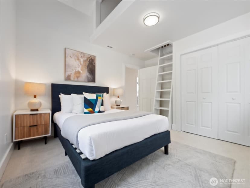 Property photo for 3117 E Yesler Way, Seattle photo 13