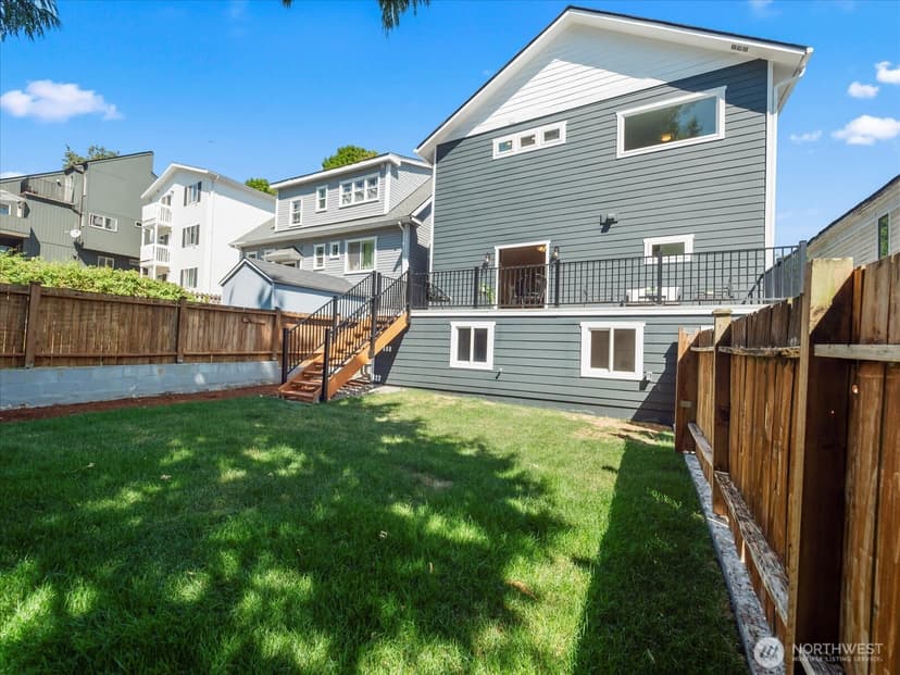 Property photo for 3117 E Yesler Way, Seattle photo 26