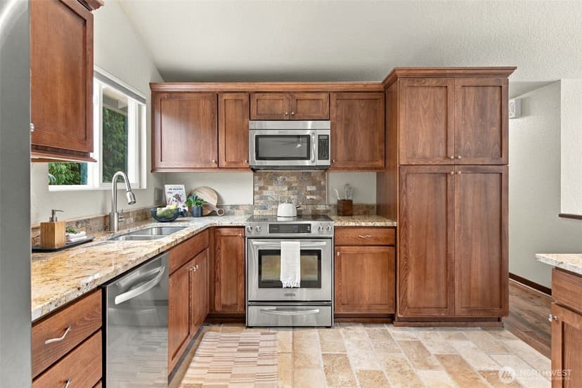 Property photo for 13823 SE 142nd Street, Renton photo 9