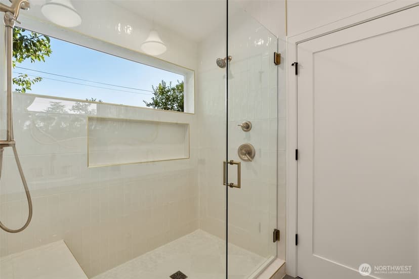 Property photo for 8148 13th Avenue SW, Seattle photo 25