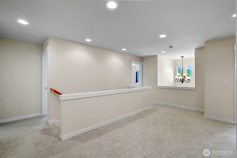 Property photo for 215 SW 144th Street, Burien photo 13