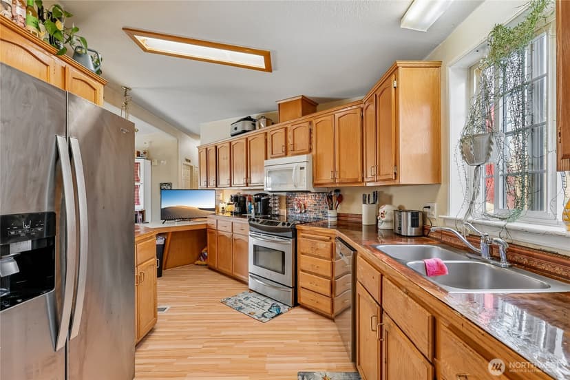 Property photo for 704 87th Avenue NE #4, Lake Stevens photo 7