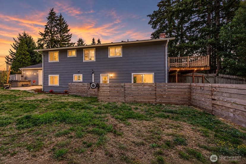Property photo for 2704 180th Avenue E, Lake Tapps photo 24